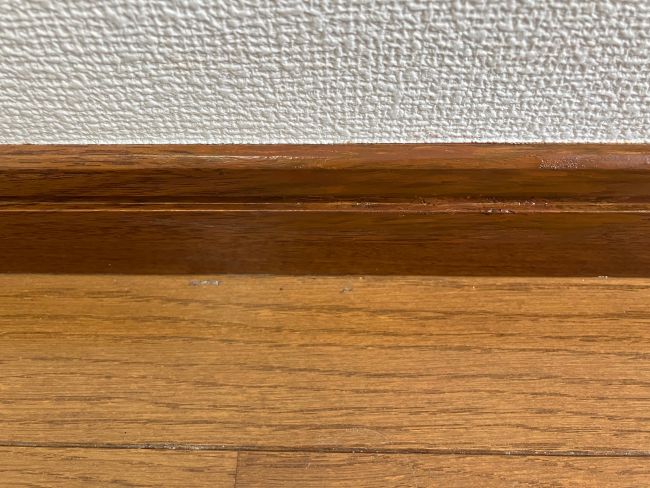 巾木 欠損 剥がれ