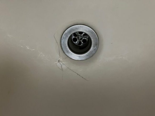 洗面ボウル ひび割れ 欠け